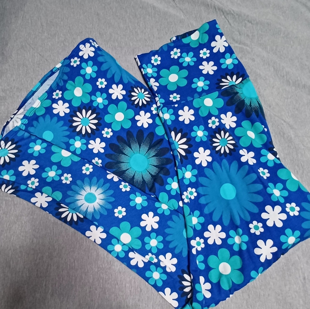 Rare UnicornBlue Dasiy Lularoe Maxi Skirt